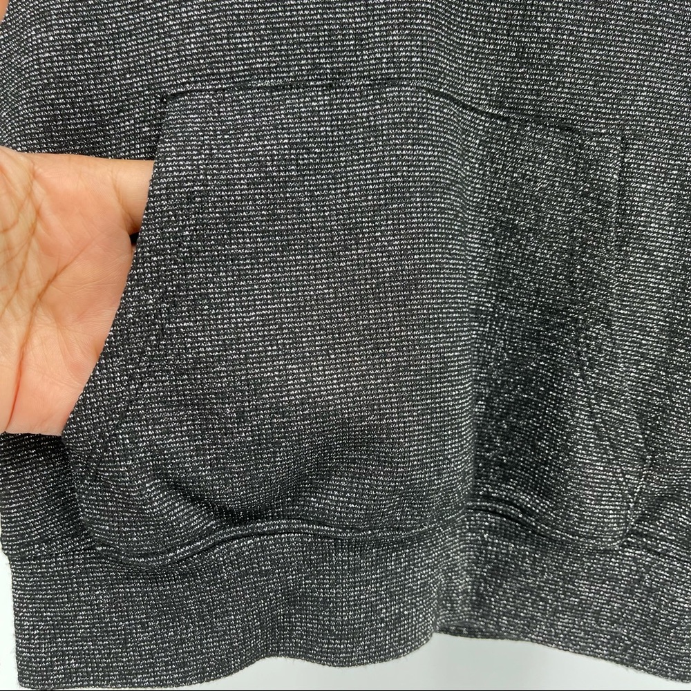 Art Class Girl’s Black Metallic Cropped Pullover Sweatshirt Hoodie Top Size 6/6X - Picture 4 of 14